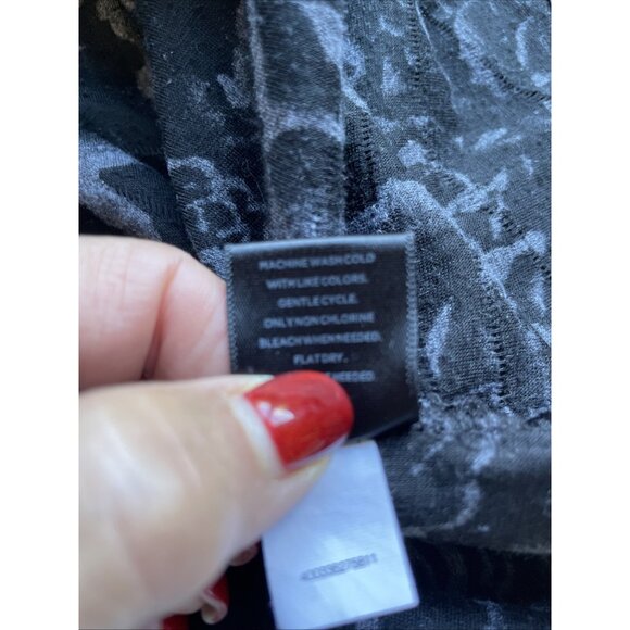 Vera Wang Dark Floral Top Women's Small Black Pleated Textured Whimsigoth Vamp - Picture 8 of 10